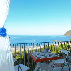 Bilocale Con Favolosa Vista Mare , Levanto Italie